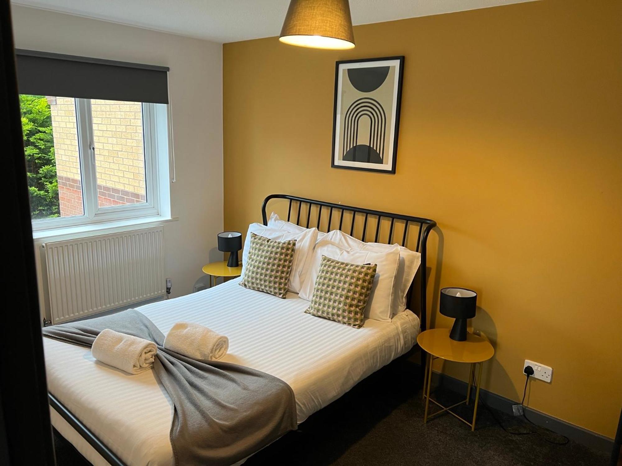 3 Bedroom House With Parking Manchester Exterior foto